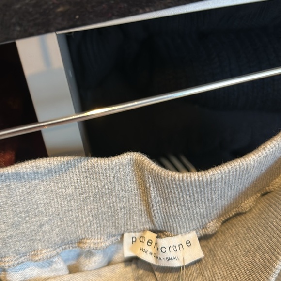 Paper Crane gray button and tie front shorts size S NWT - Picture 2 of 3